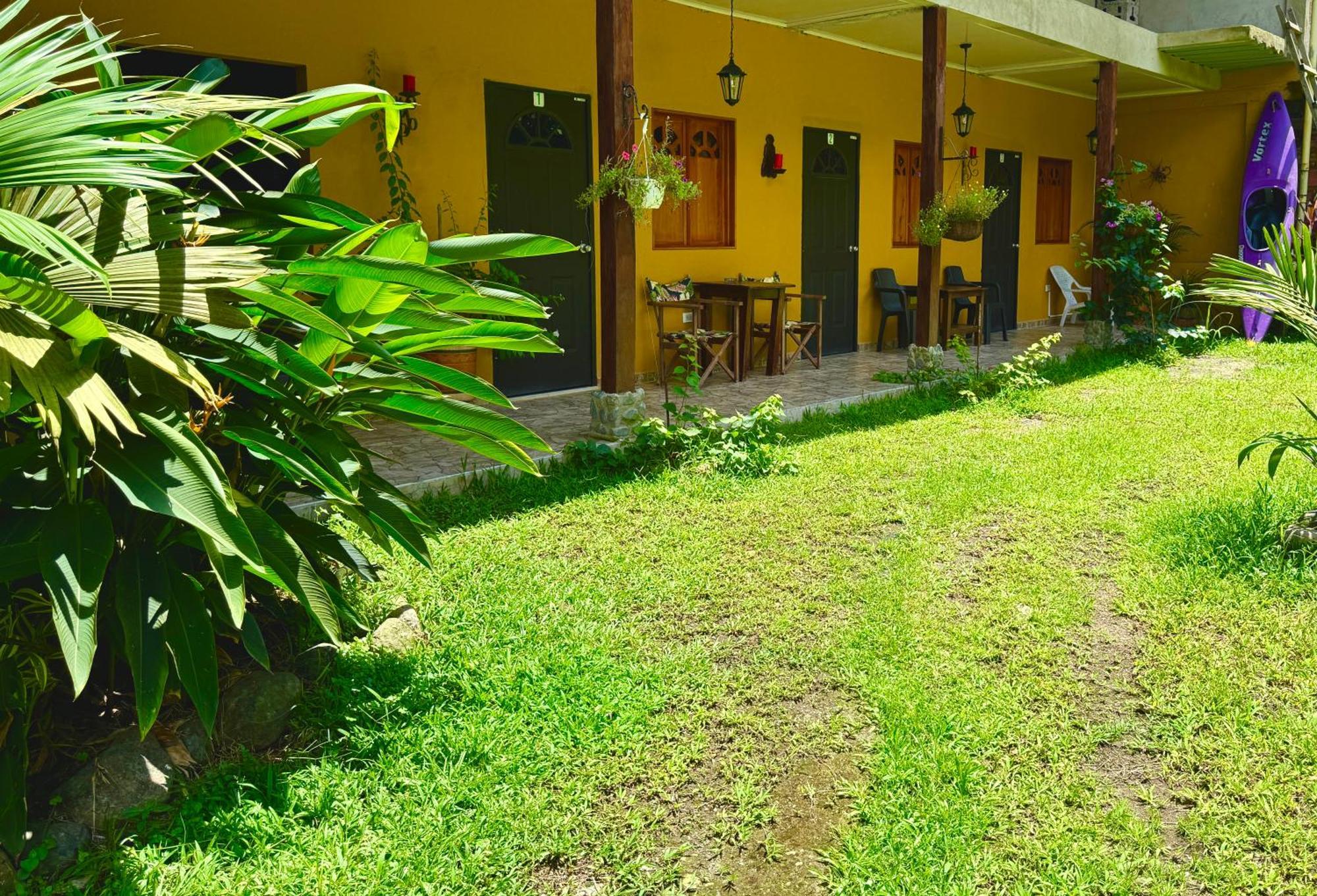 Posada Turistica Rocas De Cabo Marzo Bahia Solano Exterior foto